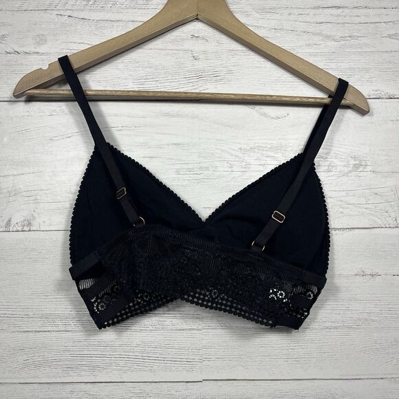 Aerie womens black crochet pattern long line bralette size Medium - Picture 3 of 5